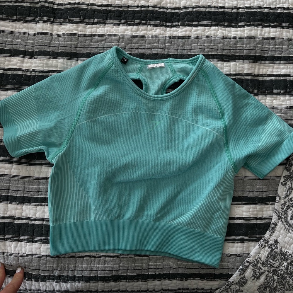 Gymshark Apex Crop Top